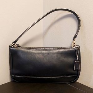 COACH Vintage Hampton Demi Baguette Leather Handbag
